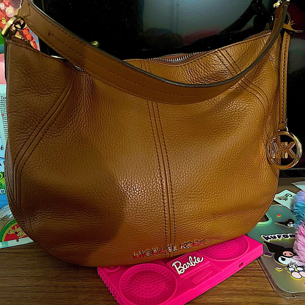 MICHEAL KORS PURSE